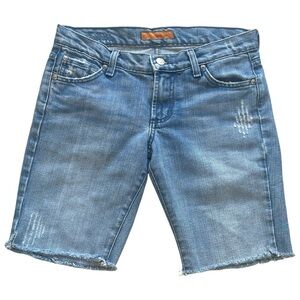 James Cured by Seun 9” Low Rise Jean Bermuda Shorts Medium Wash Distressed Sz 25